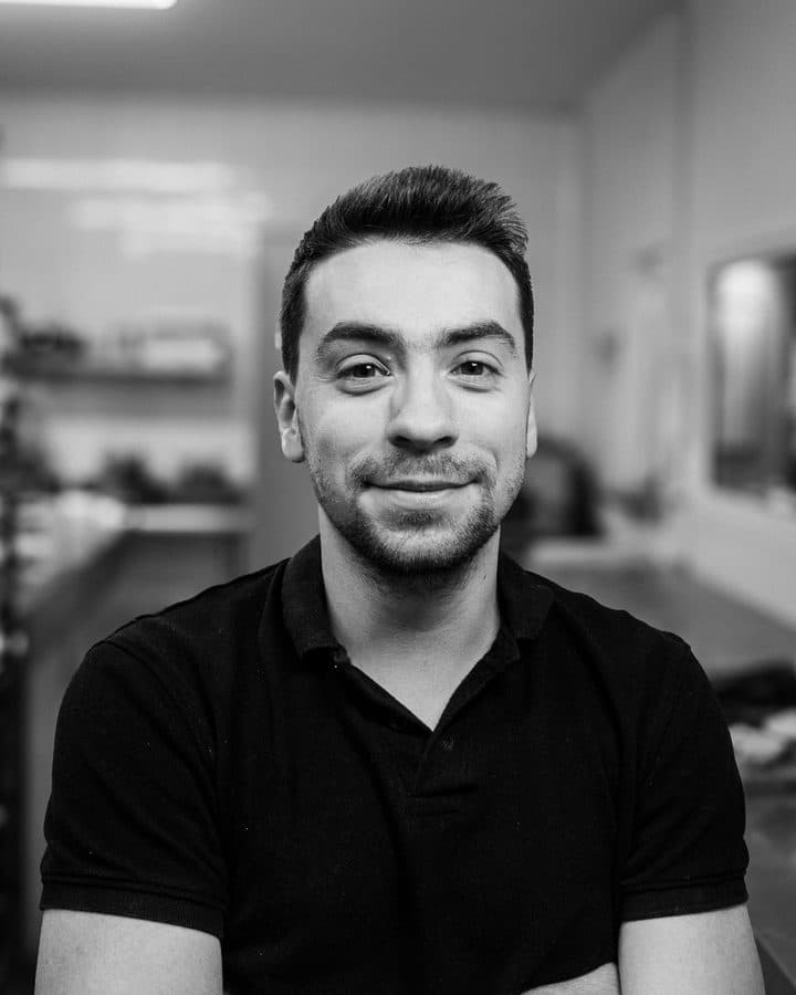 Portrait de Clément, de l’équipe de la Pâtisserie Guillaume Rouget